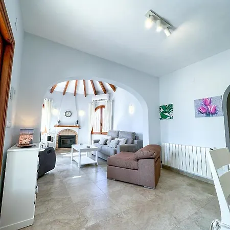A020 - Acogedor Chalet Con Piscina Y Privacidad Holiday home *